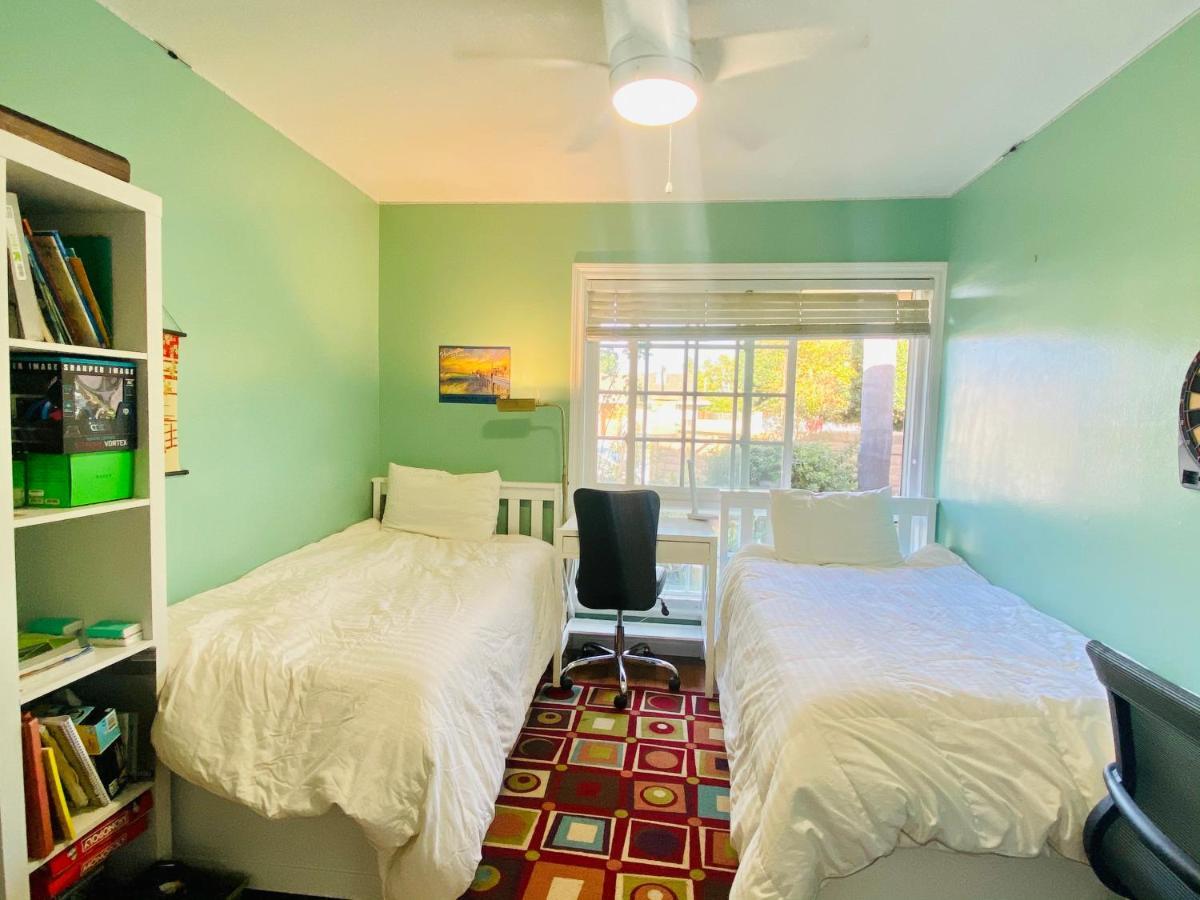 Homestay - Private With 2 Shared Baths And Hosts Onsite